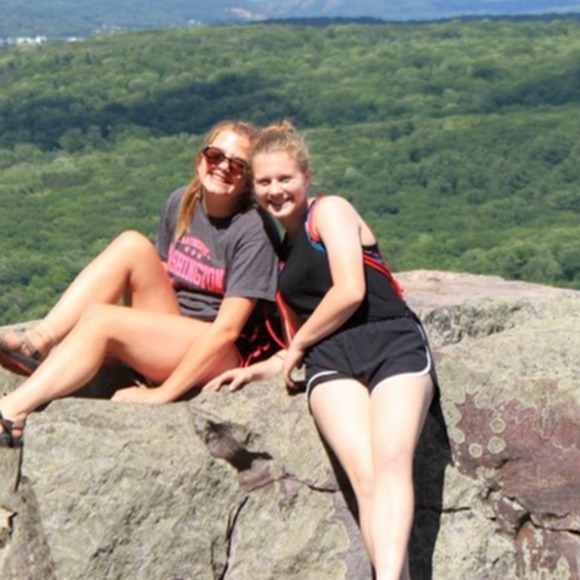 Meet your Posher, Josie - Picture 1 of 1